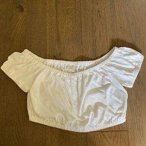 Aritzia Wilfred Off the Shoulder Ruffle Crop Top